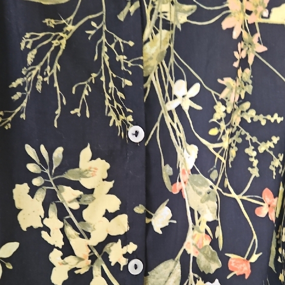 H&M Black Floral Blouse - Picture 3 of 6